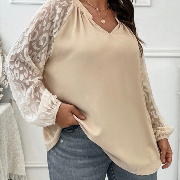 SHEIN CREAM BLOUSE WITH LACE SLEEVES - Picture 3 of 3